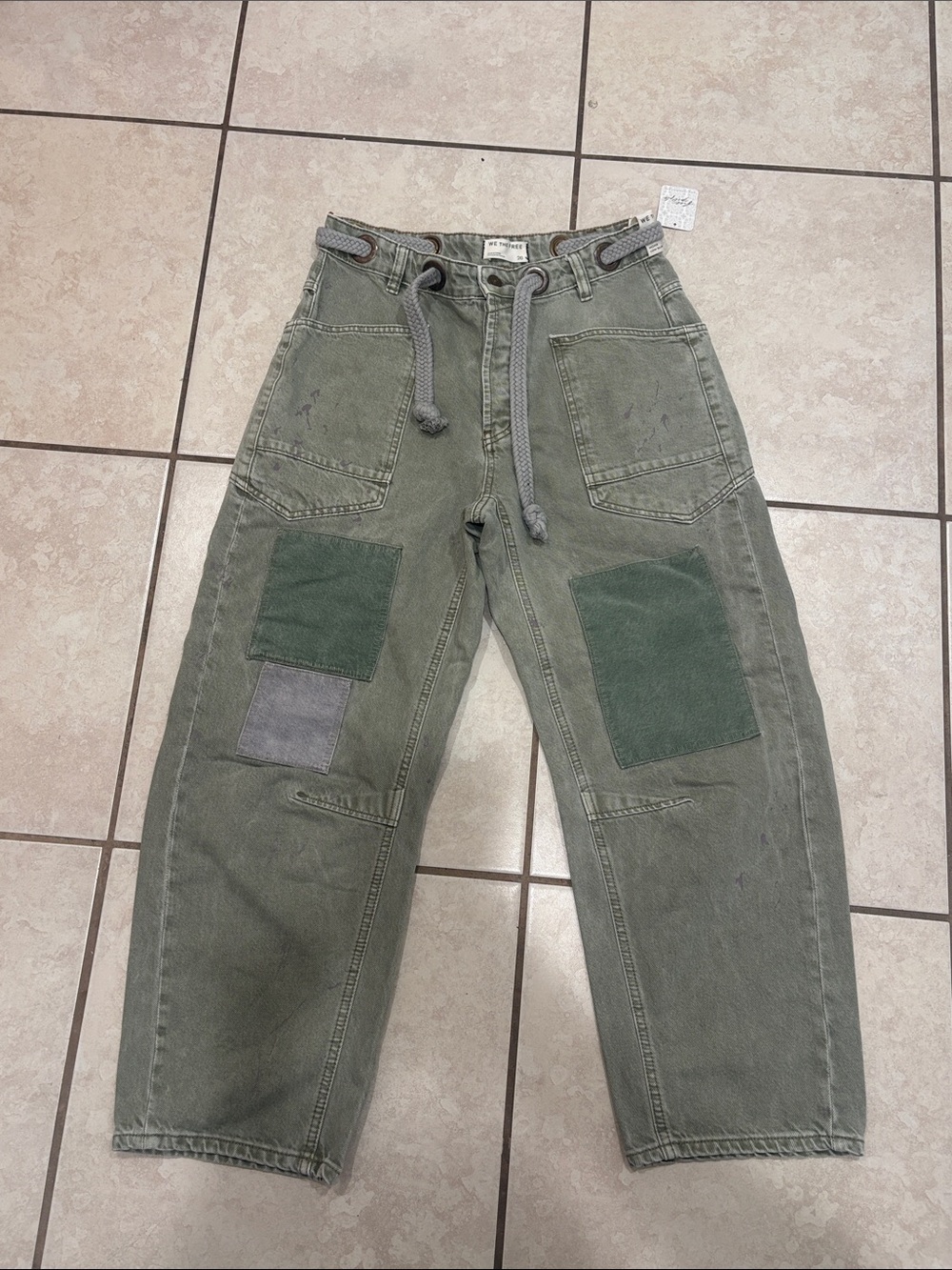Free People Moxie size 26, 100% cotton - Army